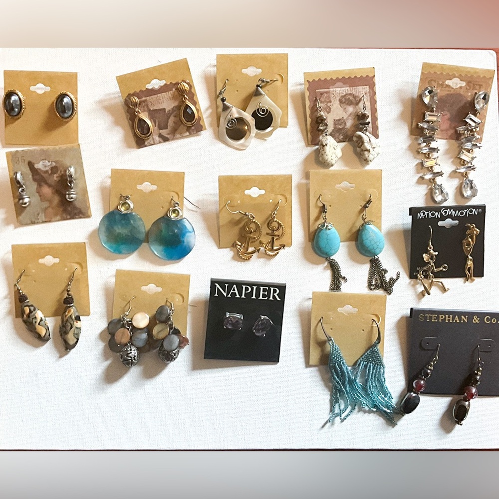 Earring Reseller Lot Vintage ti Modern Costume Jewelry